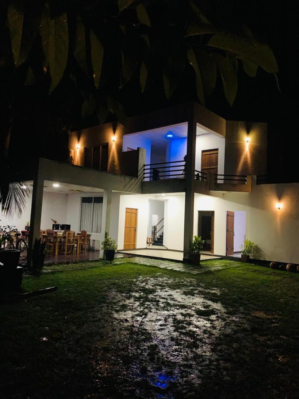 Cassia Udawalawe Hotel Exterior photo