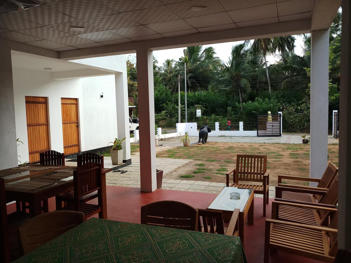 Cassia Udawalawe Hotel Exterior photo